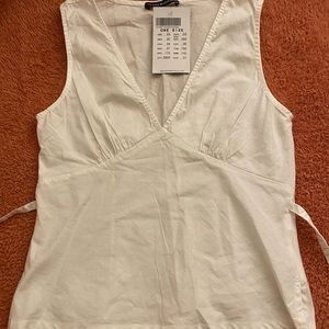 BRANDY MELVILLE WHITE TOP